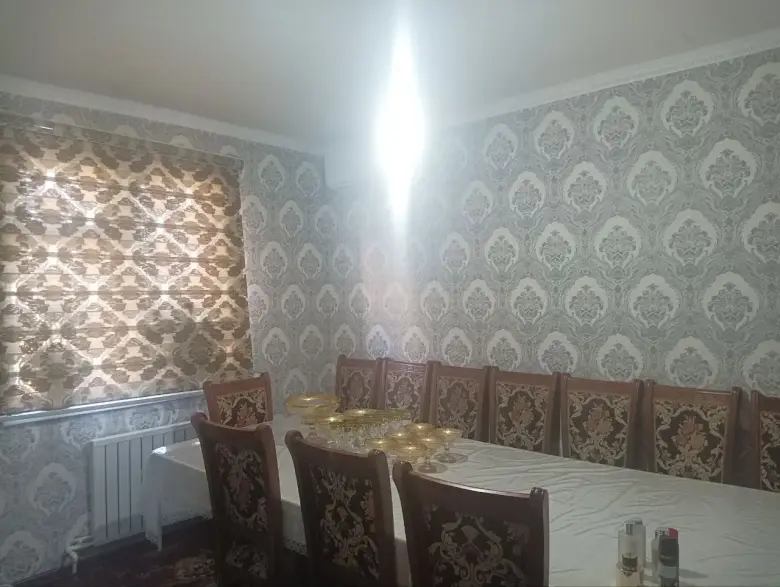 Продам стол с комплектом из 12 стульев. В хорошем состоянии. — 4/4