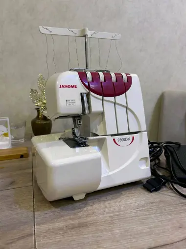 Janome 9300DX в идеальном состоянии