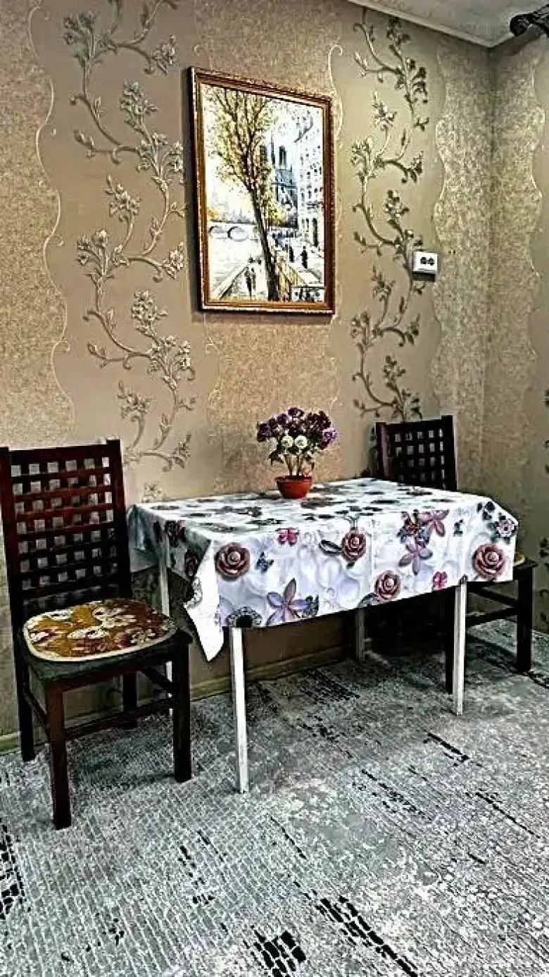 Метро Буюк Ипак Йули. Горького. Боз Базар. — 3/7