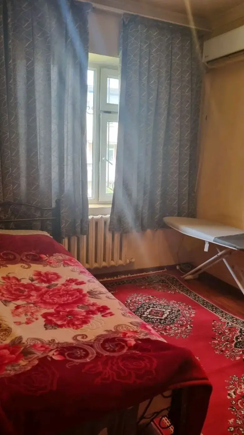 Продаётся квартира Ташкента метро Шахристан Юнусабаде 3/3/4 кирпичный — 7/10
