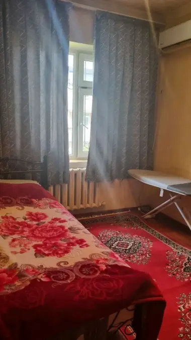Продаётся квартира Ташкента метро Шахристан Юнусабаде 3/3/4 кирпичный — 7/10