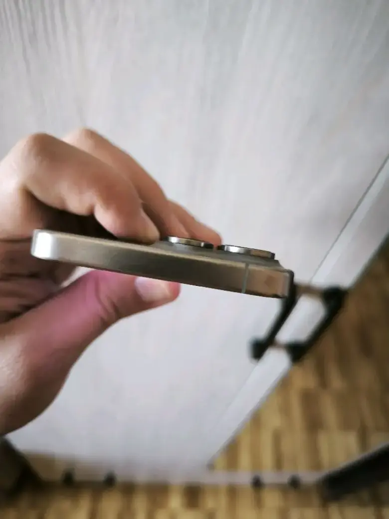 Iphone 15 Pro Max 512 sim e-sim — 6/8