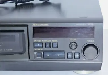 Кассетная дека Technics RS-AZ6 — 5/7