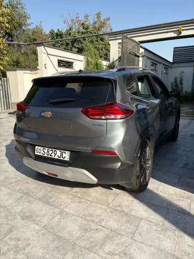 Chevrolet Tracker Premier plus Turbo 2023 — 4/9