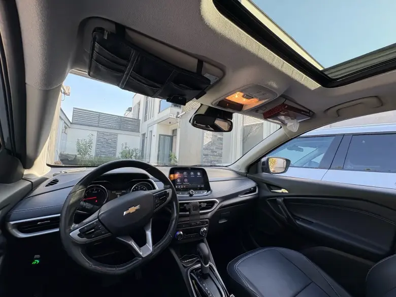 Chevrolet Tracker Premier plus Turbo 2023 — 7/9