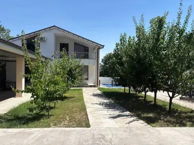 СВОЯ дача в Акташе: 10 соток, 2 дома (готовый + под отделку).