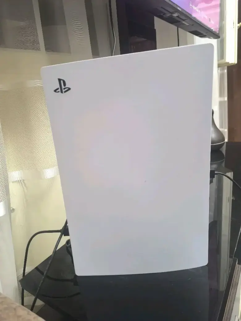 Продаю Playstation 5 с дисководом — 1/7