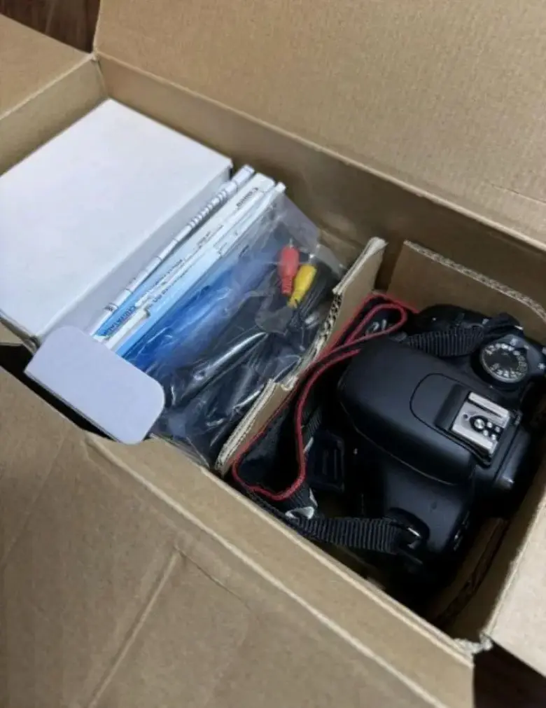 Фотоаппарат Canon 600D — 4/5