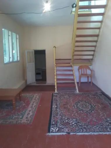 Сдаю в Аренду под Склад,цех,офис,хостел.Дом 255 кв.м. Участок 11 соток — 6/8