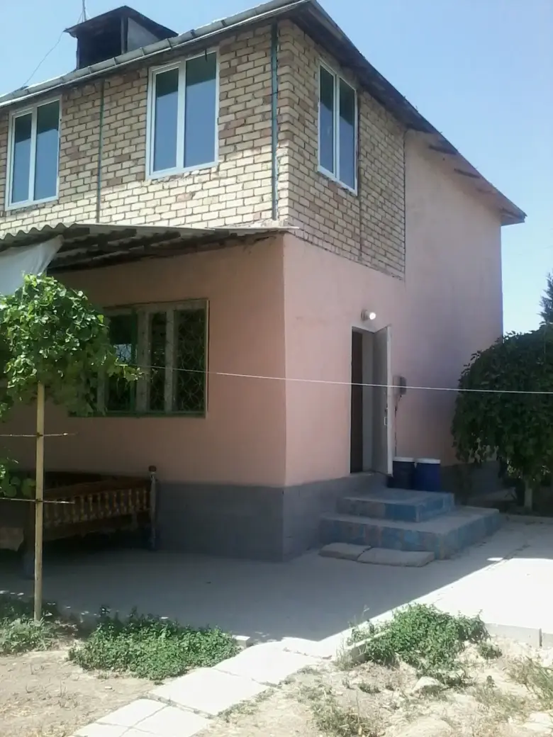 Сдаю в Аренду под Склад,цех,офис,хостел.Дом 255 кв.м. Участок 11 соток — 4/8