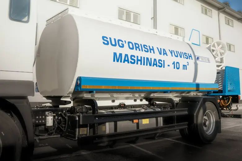 FOTON Auman D Поливомойка водовоз — 3/3
