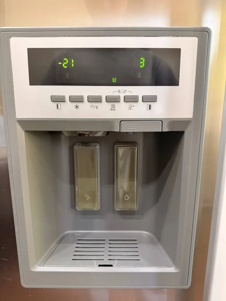 Hotpoint-Ariston холодильник — 3/3