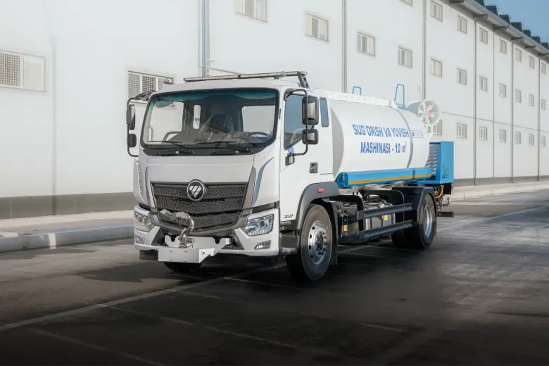 FOTON Auman D Поливомойка водовоз — 1/3