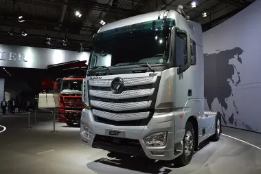 FOTON Auman R Тягач